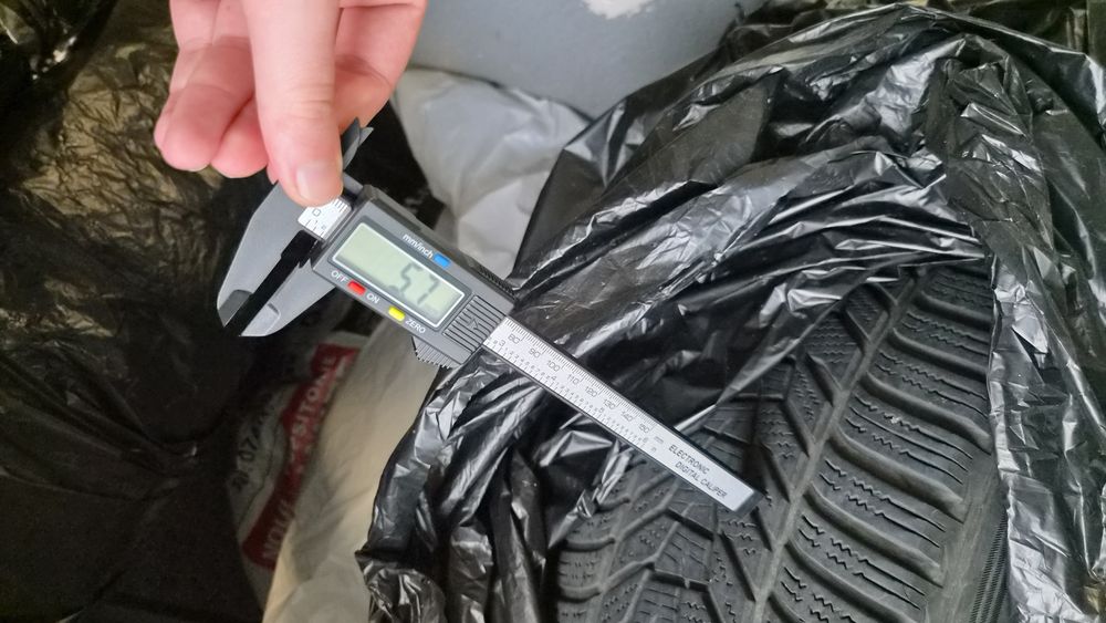 Vand set cauciucuri Iarna 2025  HANKOOK Winter I cept Evo3  235/45 R17