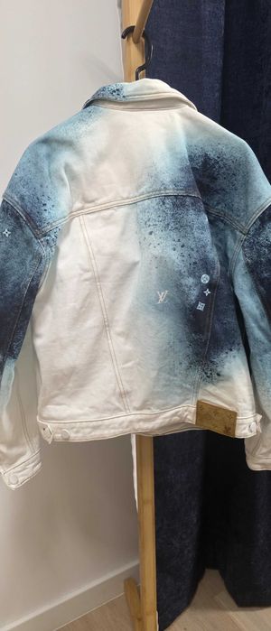 jachetă nouă din denim