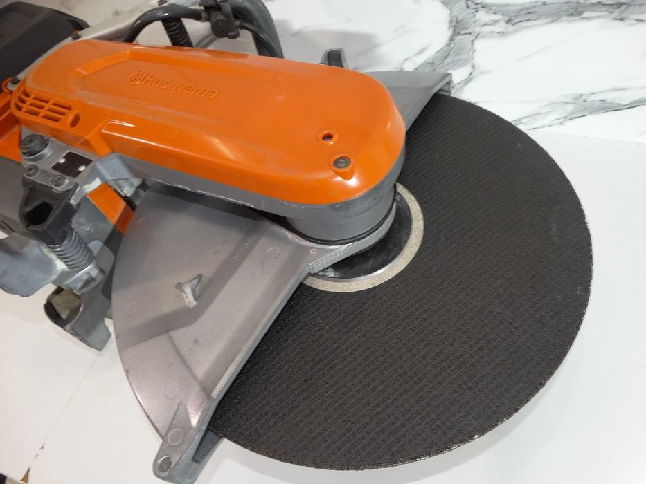 Husqvarna K1 PACE + 8.0 Ah - Дискова резачка / фугорез