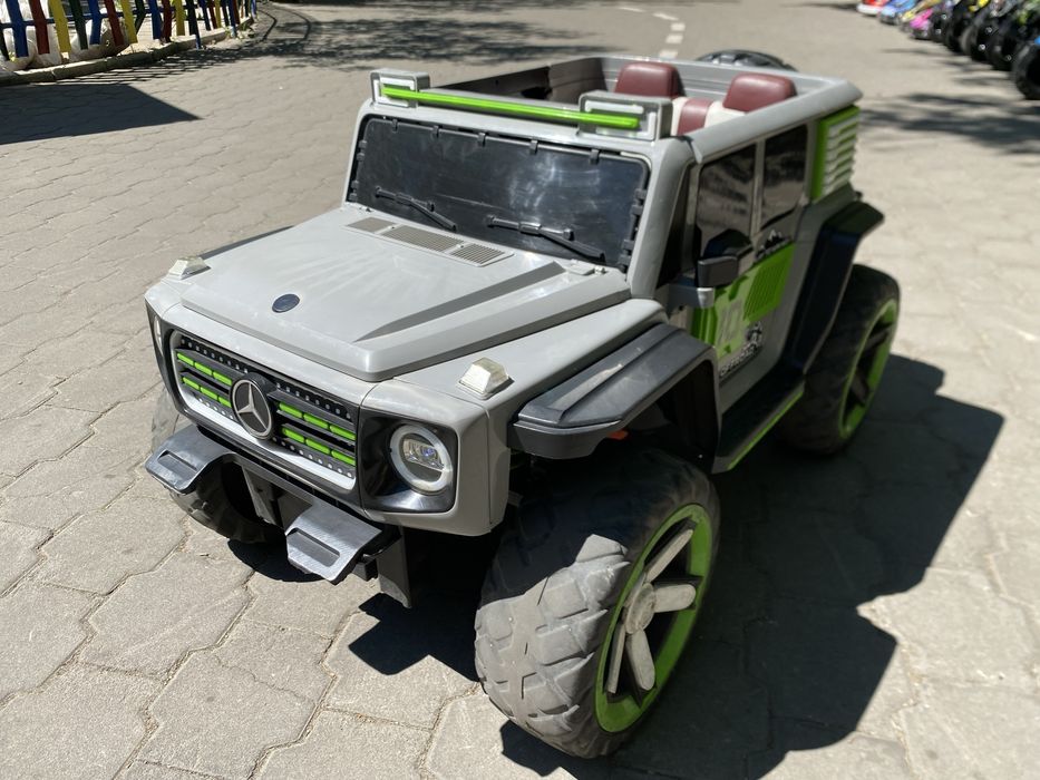 Продаю детскую машинку
