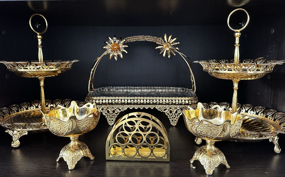 Продам вазы посуду