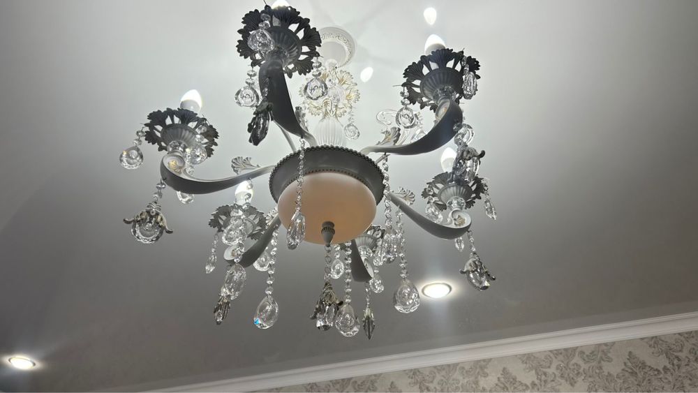 люстра для дома.