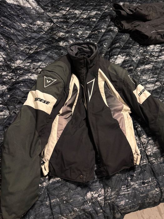МОТО ЕКИПИРОВКА DAINESE нова