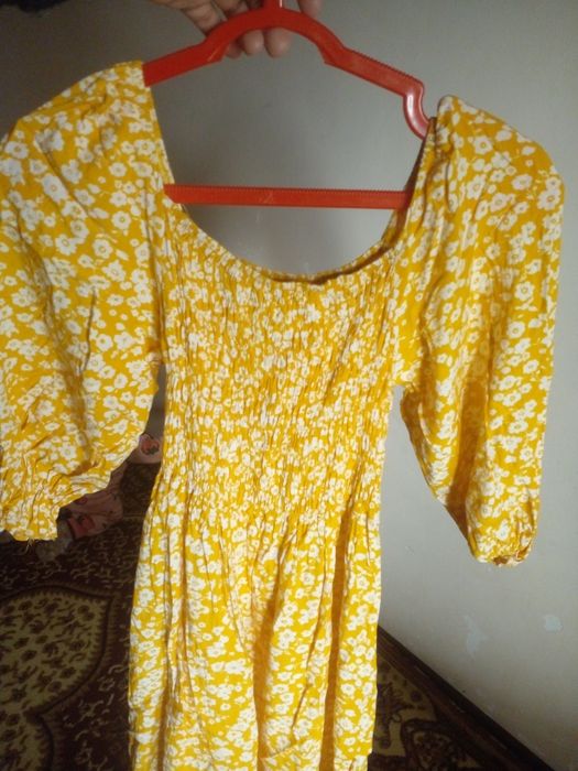 Yaxshi ko'ynelar hammasi rubashkar xam ichidagi fudbo'lka ham sotiladi