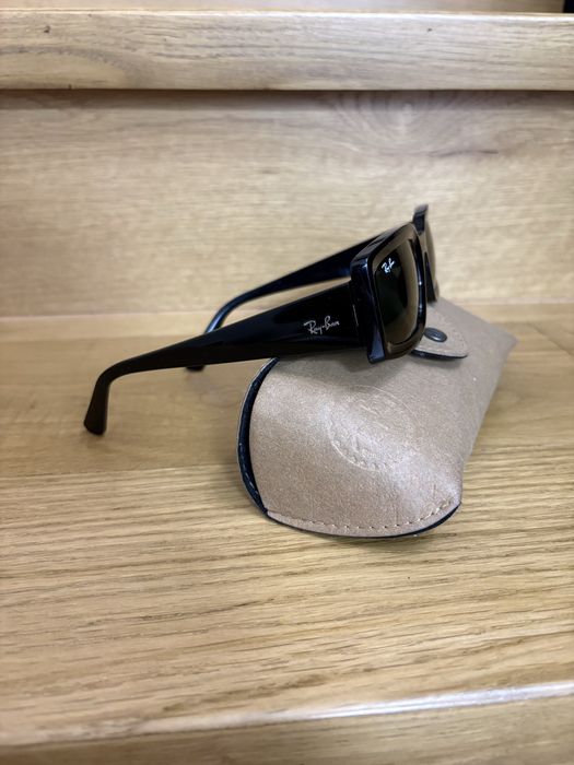 Слънчеви очила Ray-Ban RB4395