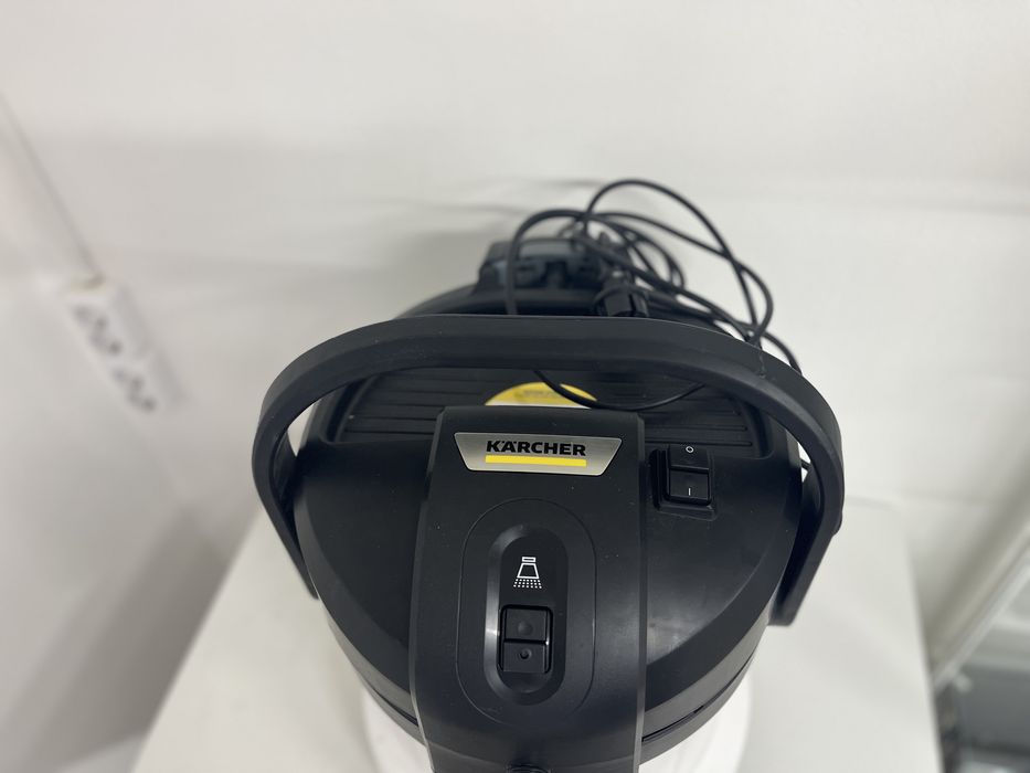 Моющий пылесос Karcher SE 2 plus