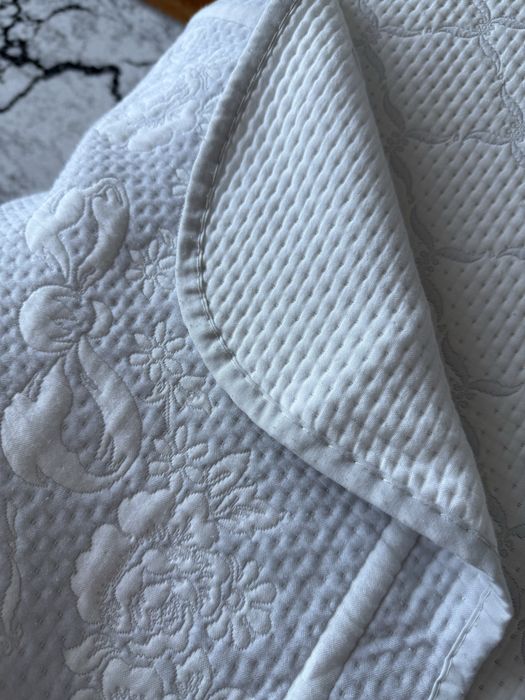 Продам плед-покрывало 260 на 260