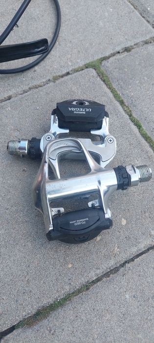 Frana spate Deore,pedala sosea Ultegra