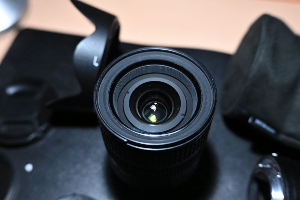 Vând pachet Nikon F 24-120mm F/4 și adaptor Nikon FTZ II