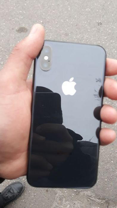 iPhone X  64gb tiniq
