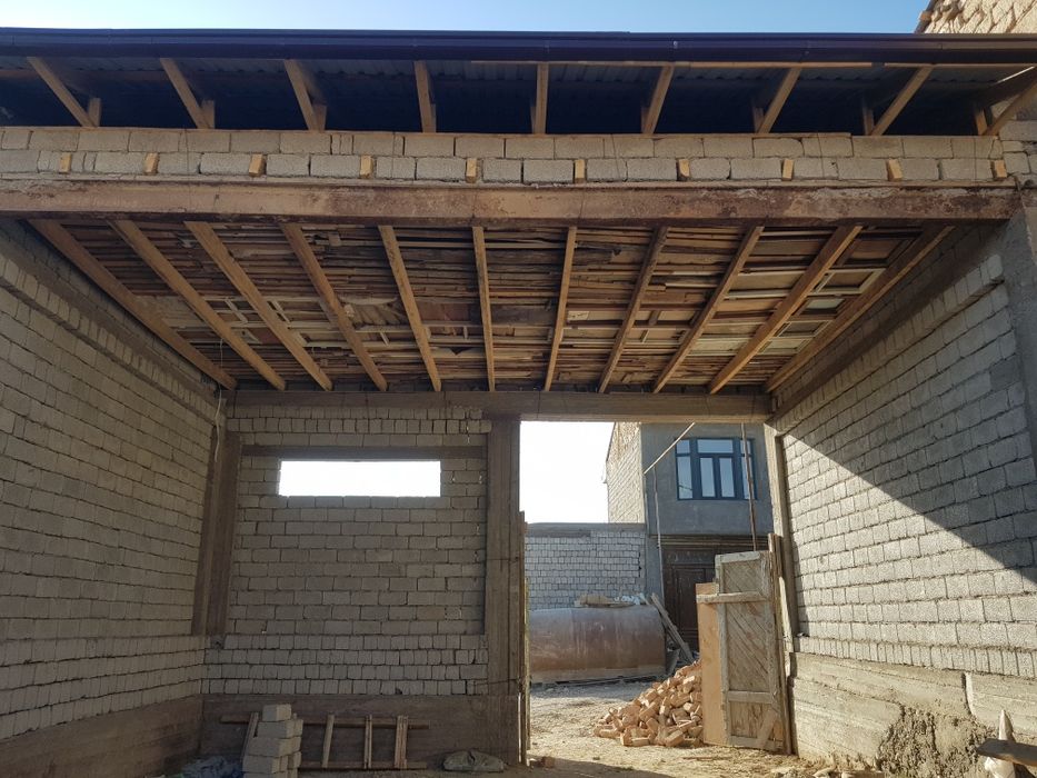 Nazarbek textilda ikki qavatli uchastka sotiladi