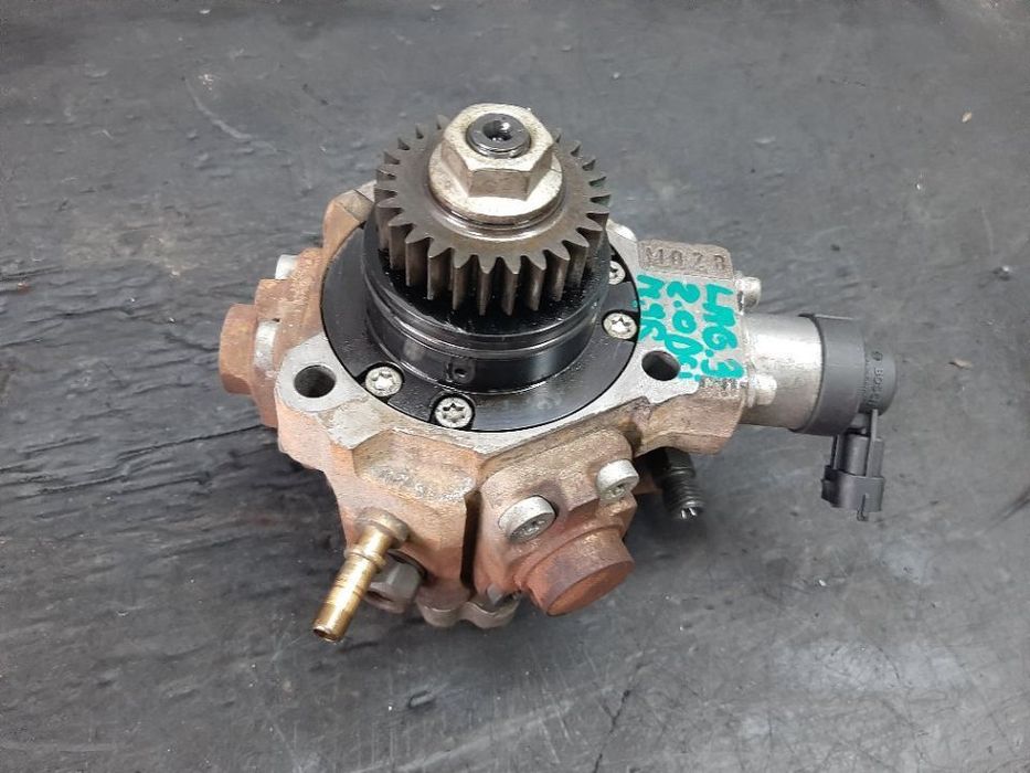 Pompa inalta 2.0 dci m9r renault trafic 2 laguna 3 opel vivaro a nissan x-trail qashqai 0445010223