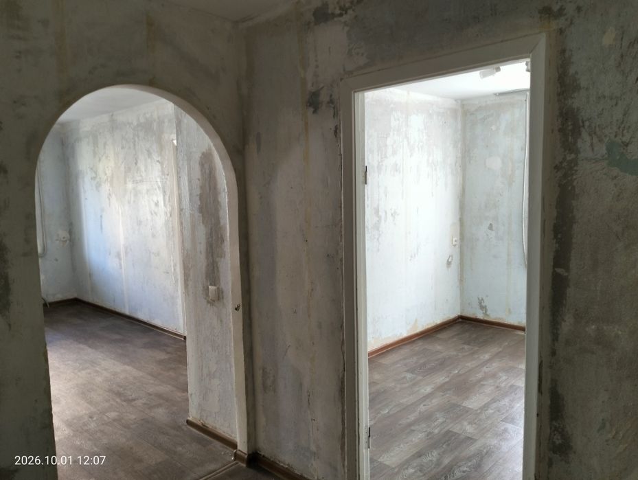 Продам 3х комн. В 3м микр-он. 3э угловая.
