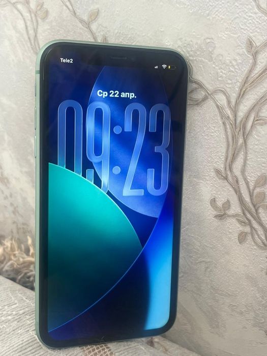 Iphone 11 64 гб продаеться