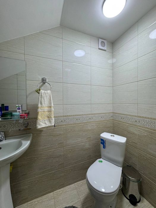 Продается коттедж не далеко от Рисового базара