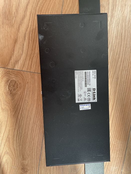 Коммутатор D-Link  DGS-1016D с 16 портами