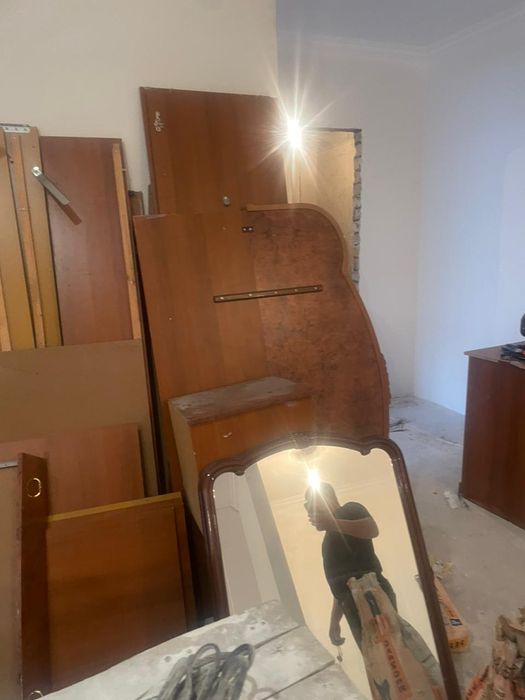 Продам спальный гарнитур