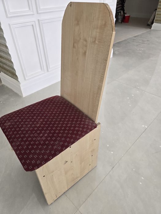 Стулья для дома и столовых