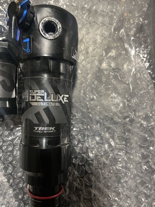 Rockshox super deluxe ultimate thrushaft