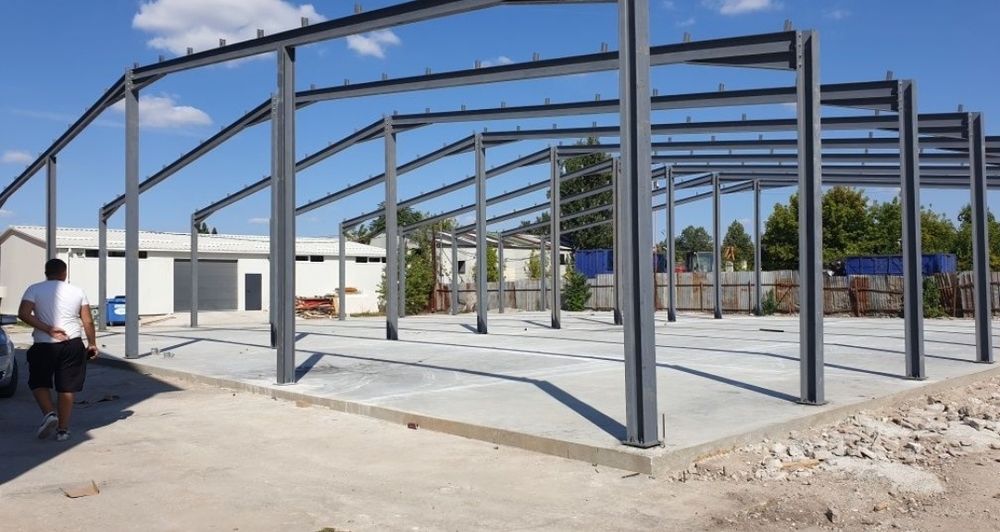 Hale și structuri metalice