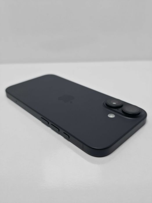 iPhone 16 256GB Black
