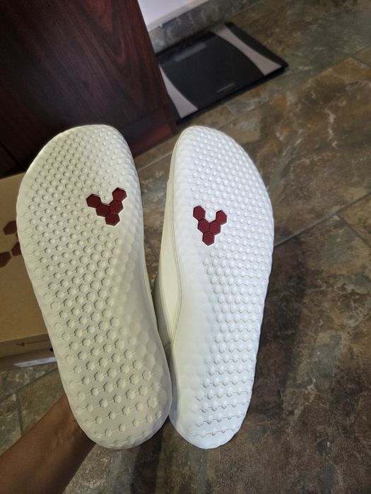 Боси обувки Vivobarefoot