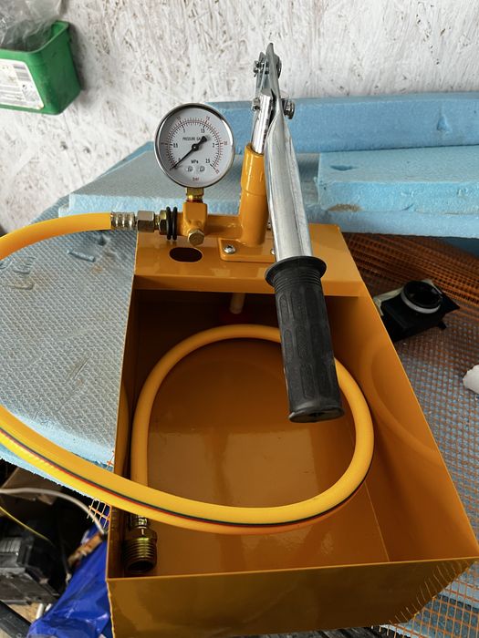 Pompa de presiune manuala