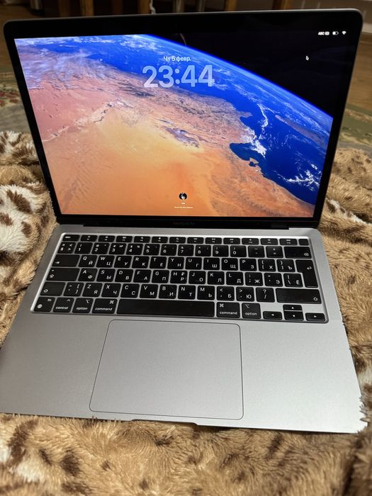 Macbook M1 13” 2020 поврежденный