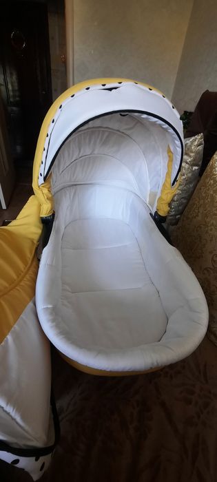 Продам коляску 3в1