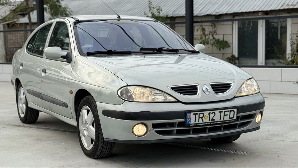 Renault megane unic proprietar! De noua !benzina!