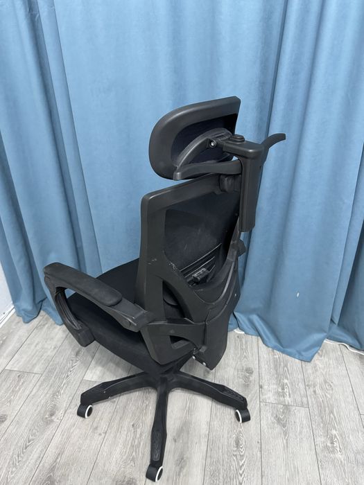 Продам игровое кресло