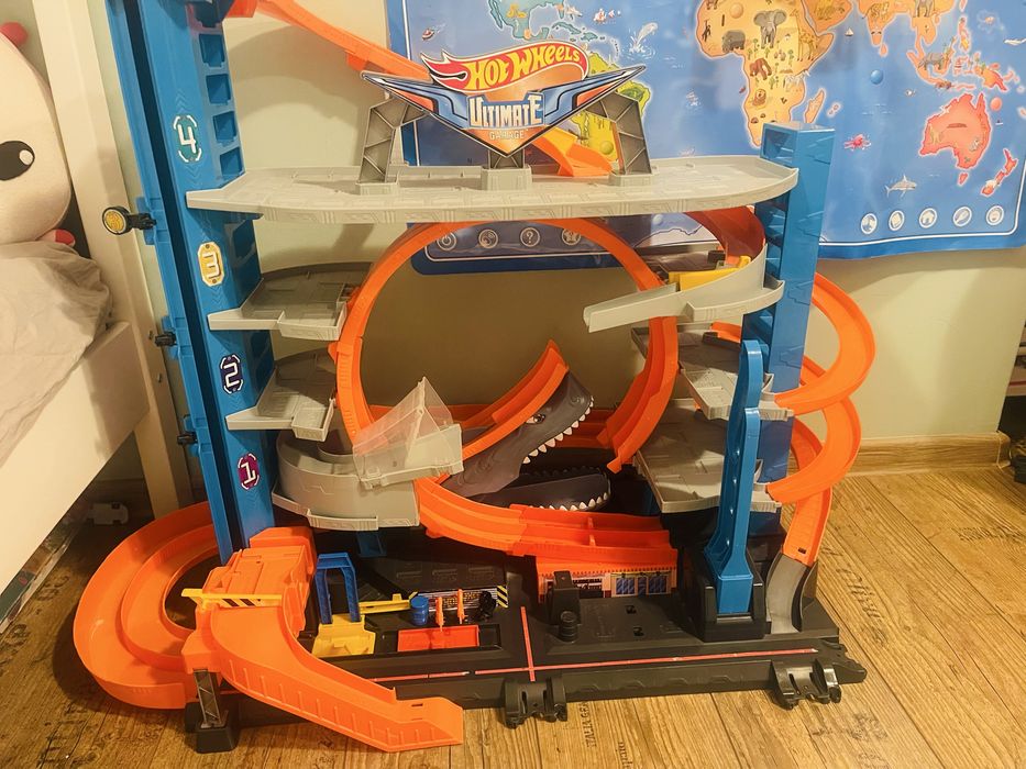 Parcare hot wheels rechin