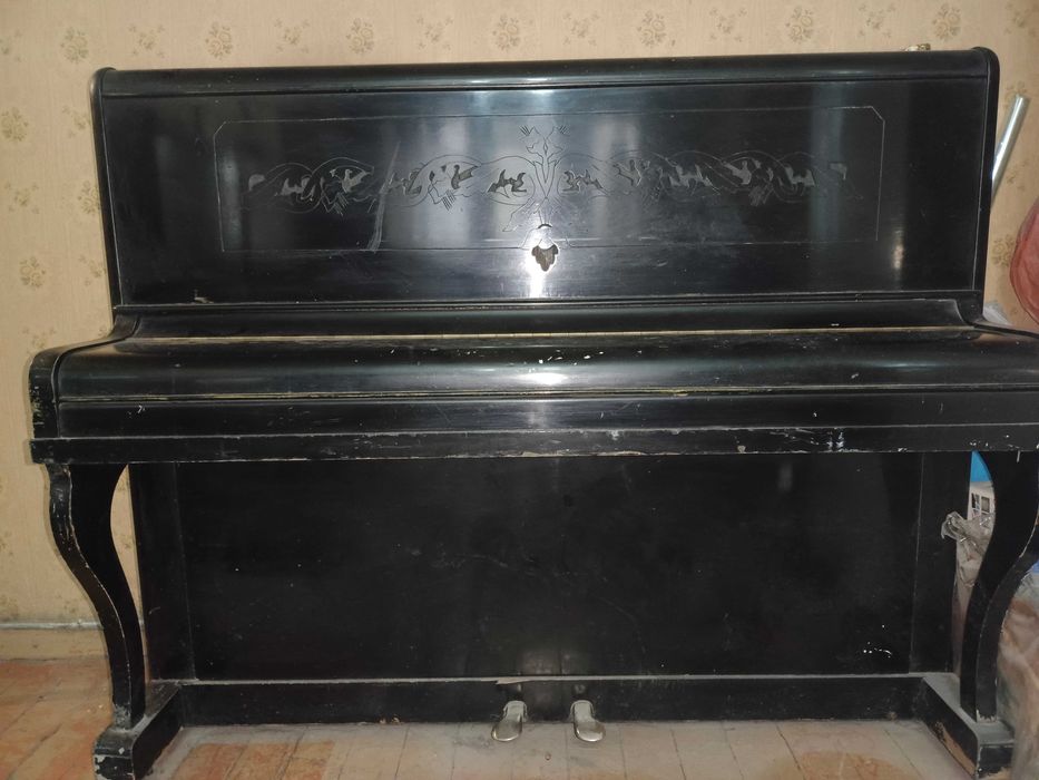 пианино  Украина