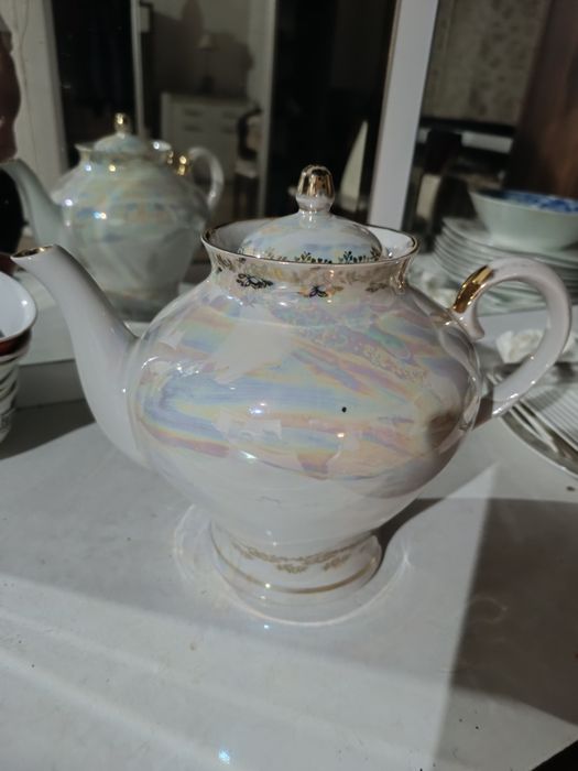 Большой керамический чайник