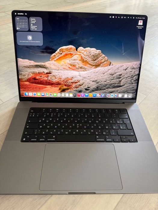 Macbook M1 Max 32GB RAM 1000Гб