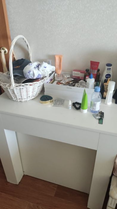 Стол и 8 стульев, комплект.