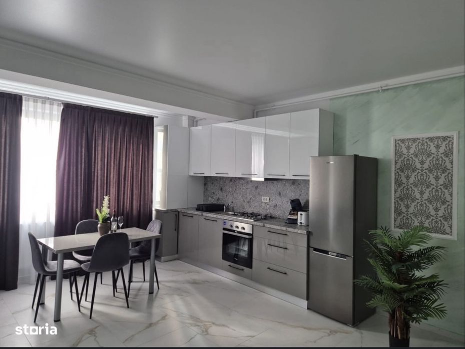 Inchiriez apartament Mamaia Nord