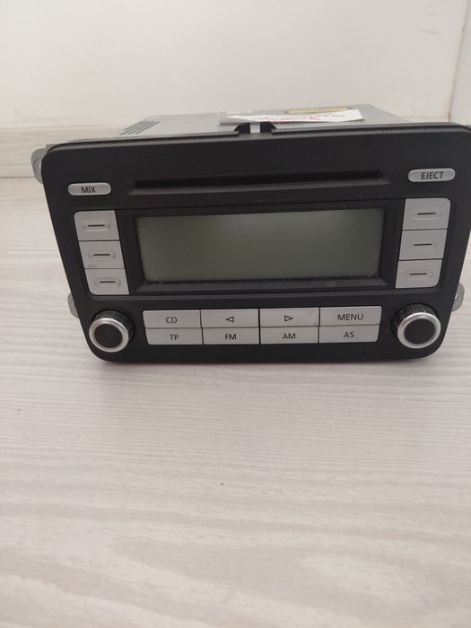 C.D auto.cu radio