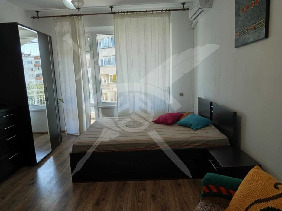 Дава се под наем Тристаен апартамент в Варна, Зимно кино Тракия - 72 кв.м за 450 € - Снимка #2