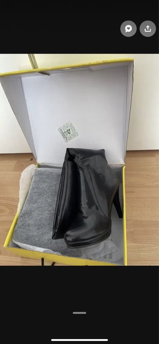 продам лакированный зимний обувь