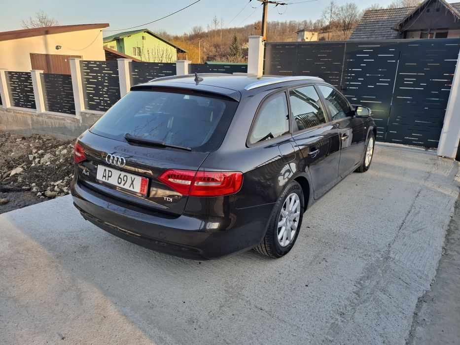 Audi A4 /B 8.5/S-line/Navi/Xenon-Neon/Interior S-Line /Germania/Euro 5