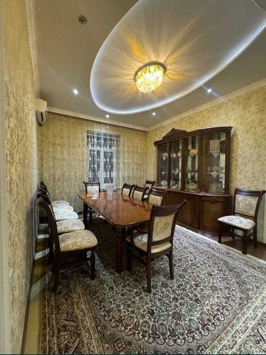 ул.Новомосковская 4-комн 2/3 103 м² ремонт меб/тех высокие потолки