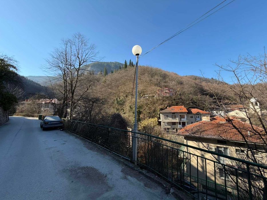 Продава се Къща в с. Нареченски бани, Област Пловдив - 250 кв.м за 135 €/кв.м - Снимка #7