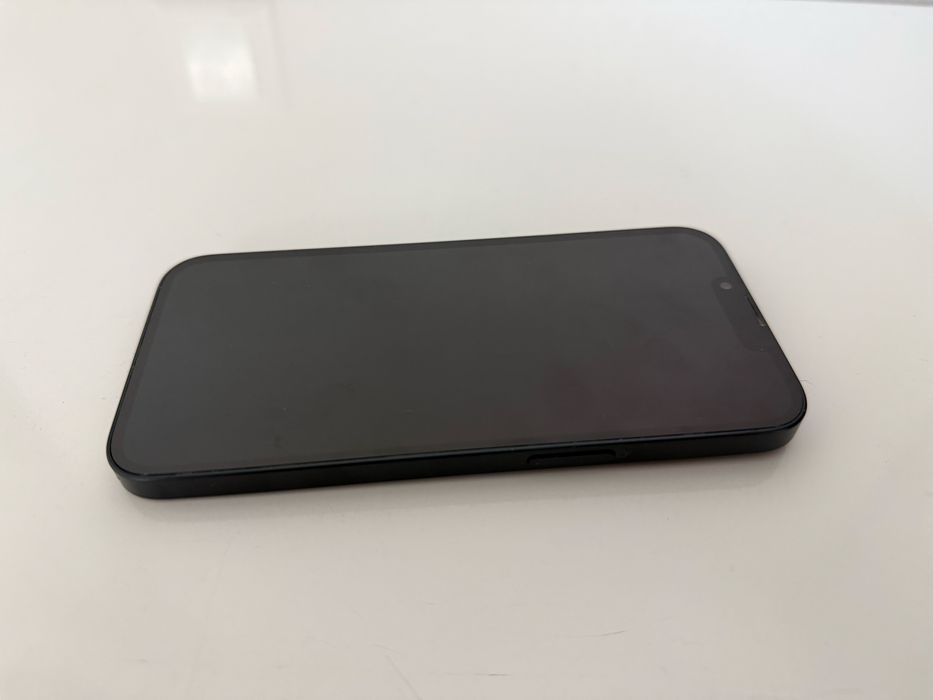 Iphone 13 (черный) 256Gb