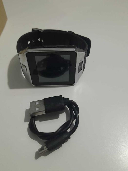 Часовник Smartwatch iUni S30 Plus, СИМ-карта, Bluetooth