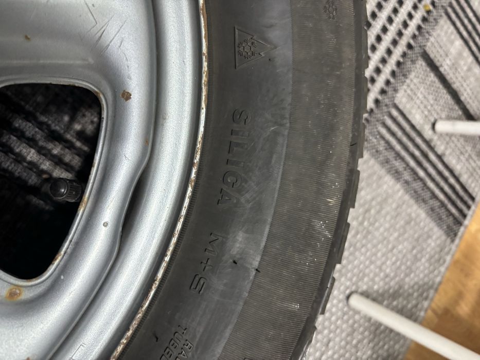 Зимние шины Triangle TR757 215/65/16R 2 шины