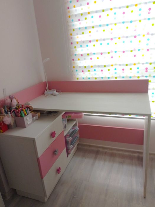 Ученическо ъглово бюро