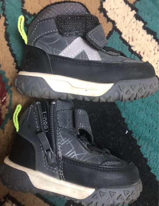 Стильные демисезонные ботинки для мальчика, размер