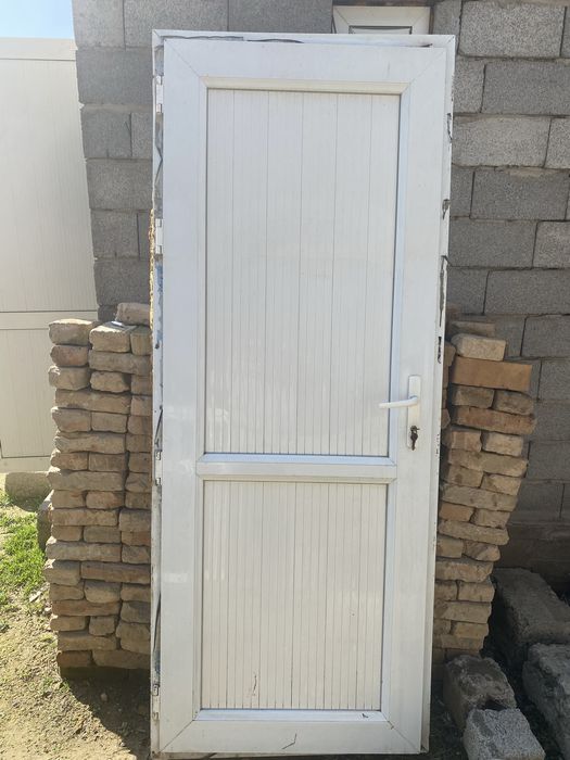 Пластиковые окна+дверь