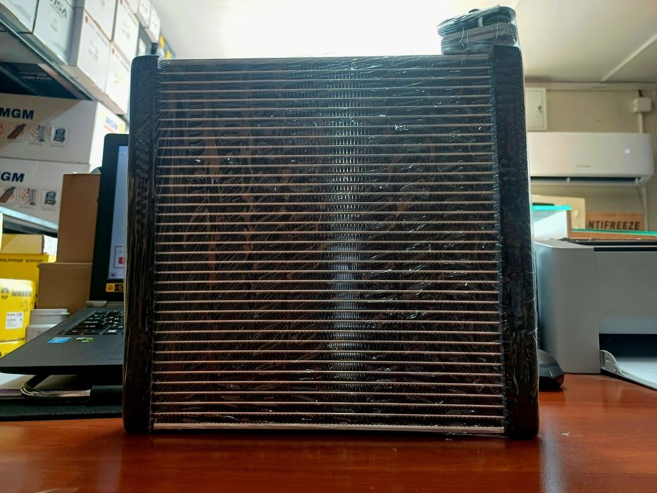 Испаритель кондиционера Land Cruser